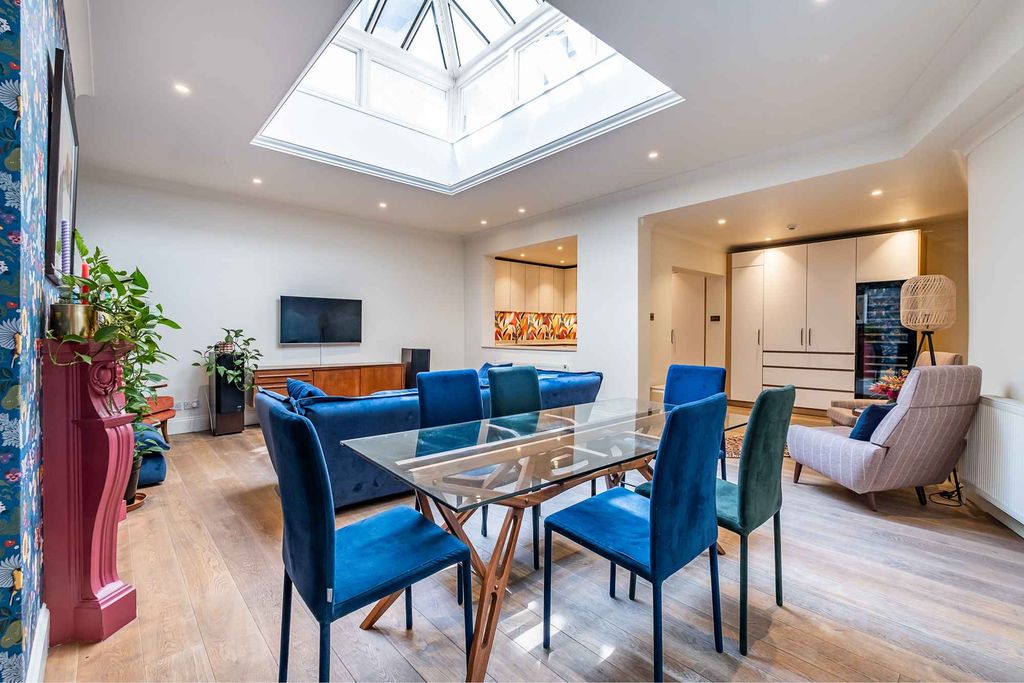 Property photo 1 of 14 Reception Room