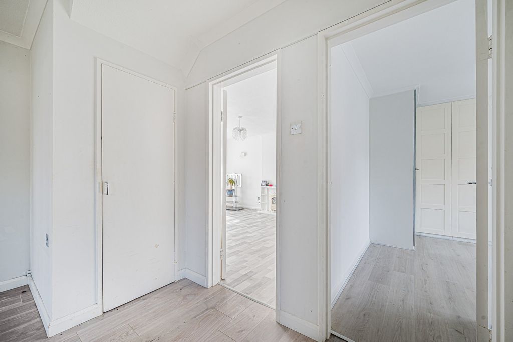 Property photo 3 of 21 Picture No. 13