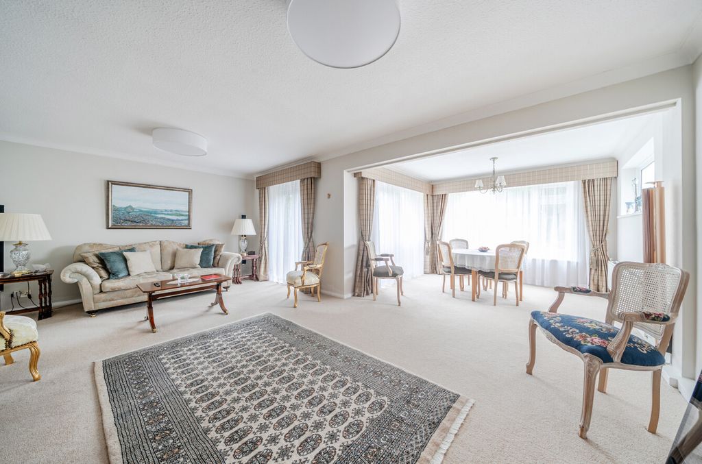 Property photo 2 of 18 1513930-9-6A9d2E5...