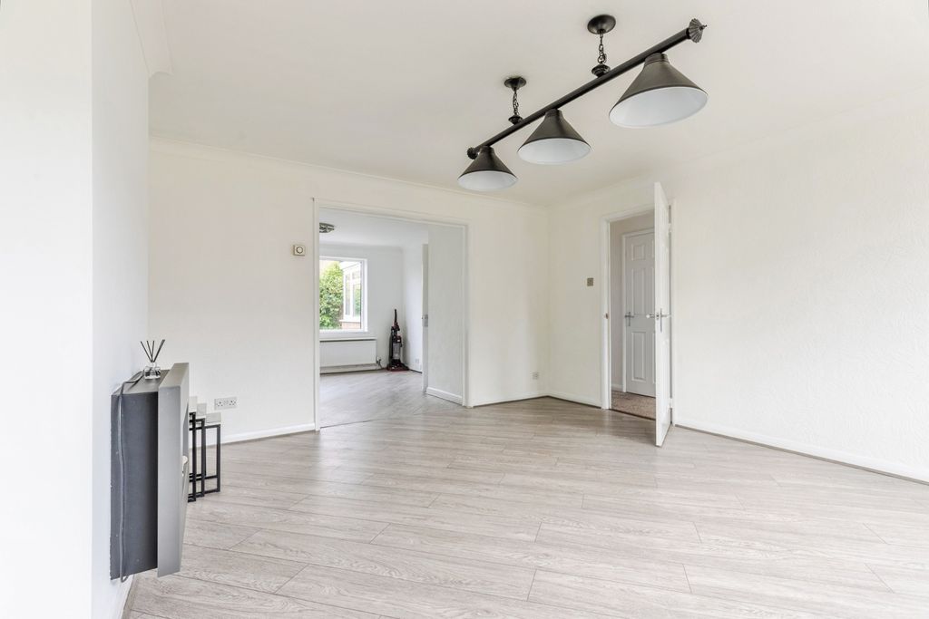 Property photo 3 of 13 Pbox-Img.Jpg