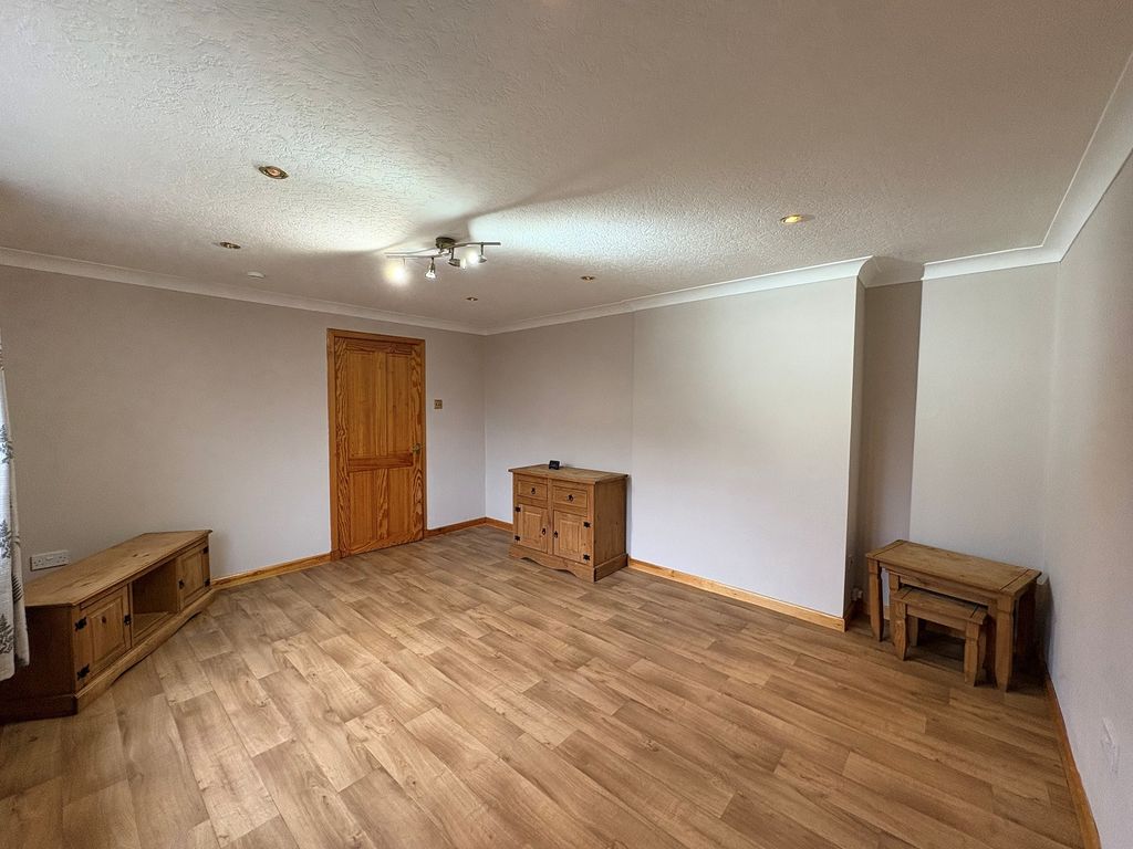 Property photo 2 of 11 Not Specified