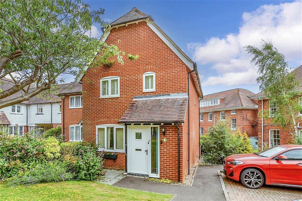 Property photo 3 of 13 External (Web)