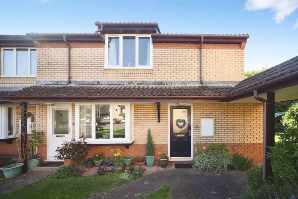 Property photo 1 of 12