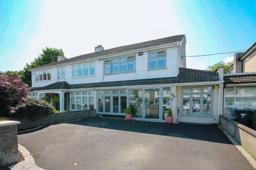Property photo 2 of 26 Picture No. 03