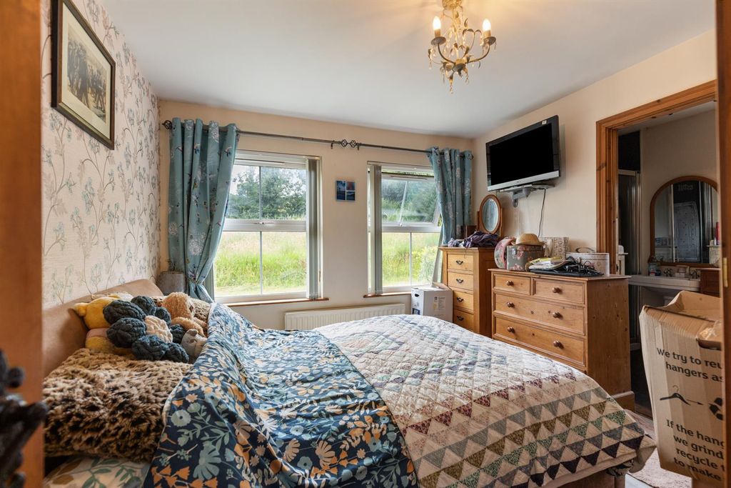 Additional image 10 of 4 bed detached house for sale246 Ballynahinch Road, Dromore BT25