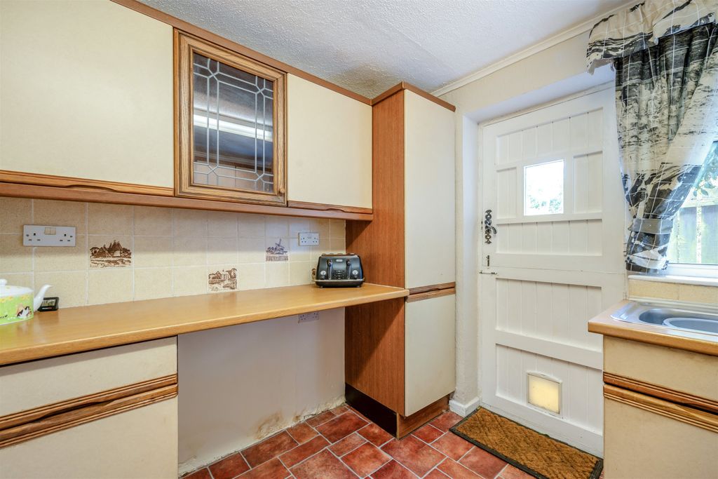 Property photo 3 of 22