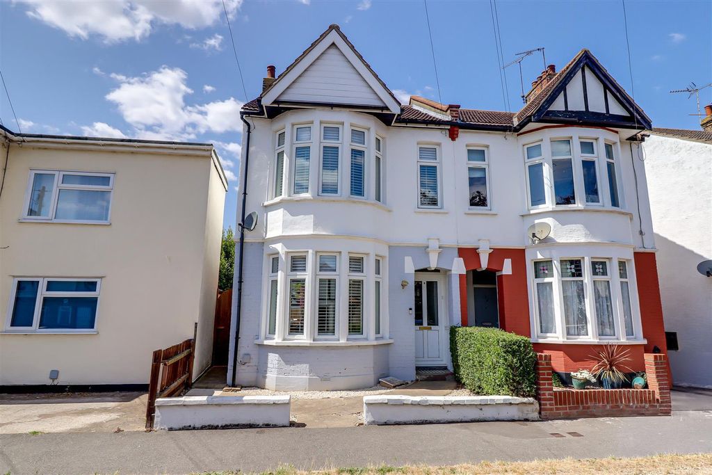 Property photo 1 of 23