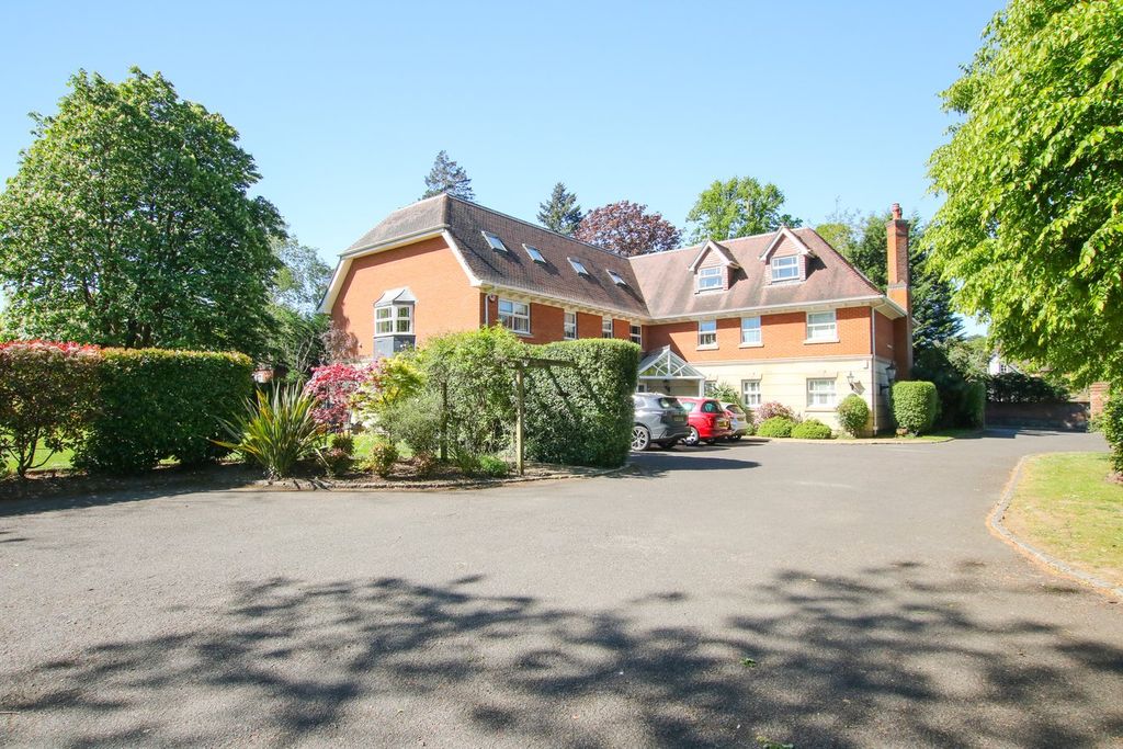 Property photo 1 of 22