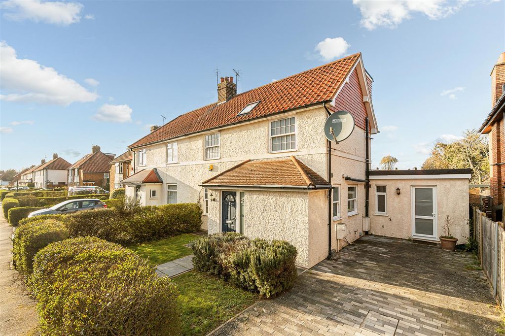 Property photo 1 of 26