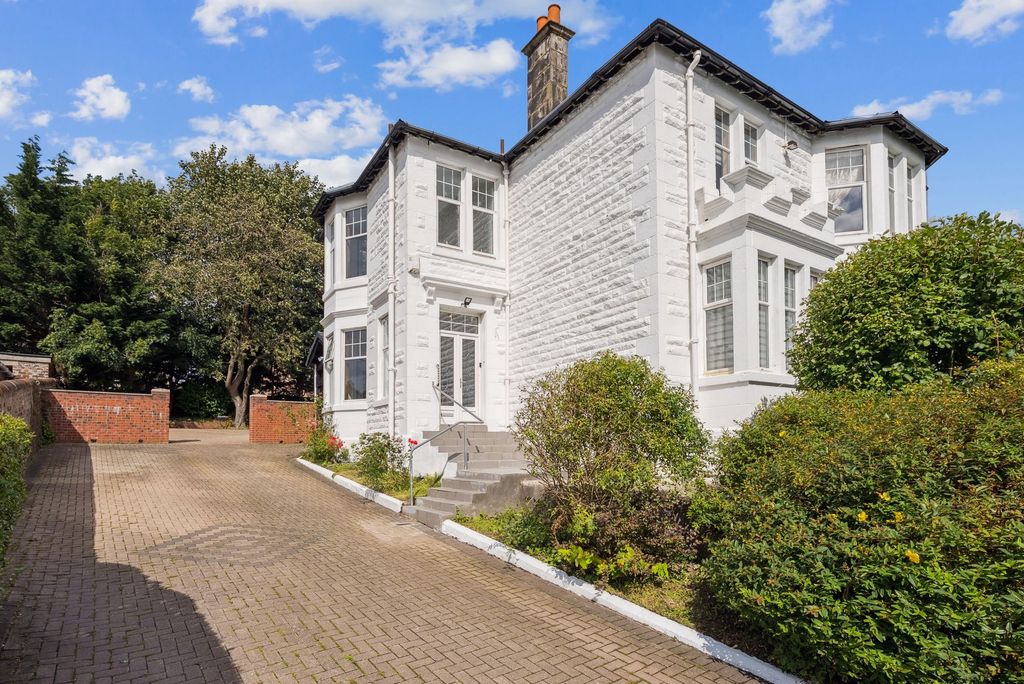 Property photo 1 of 43