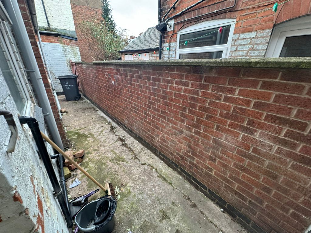 Additional image 12 of 3 bed terraced house to rentLeicester LE2
