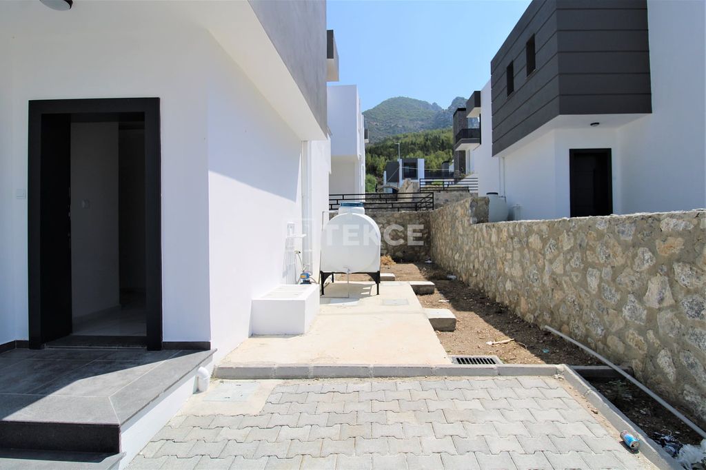 Property photo 3 of 39