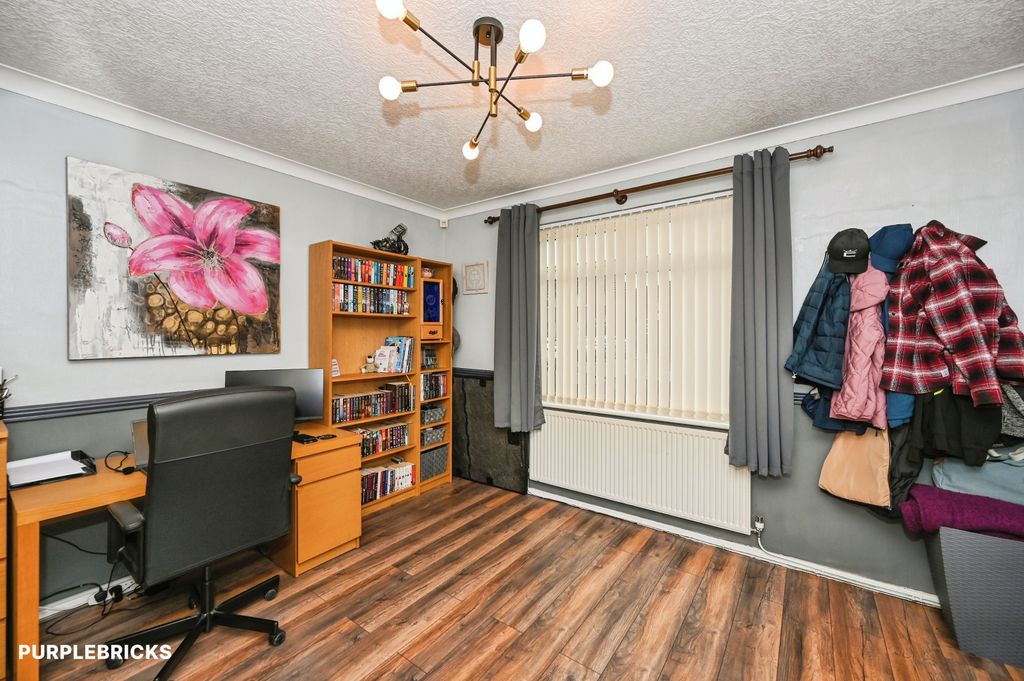 Property photo 3 of 24
