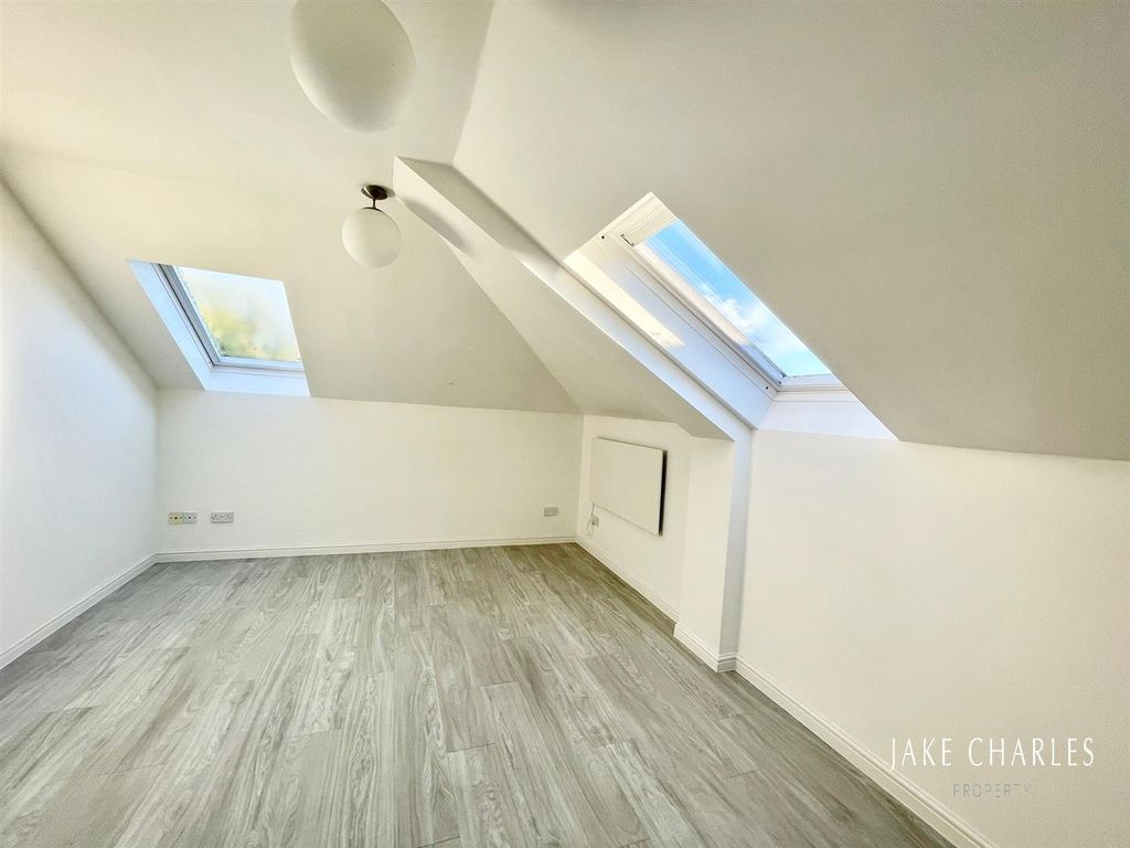 Property photo 3 of 10 Lounge Edit.Jpg