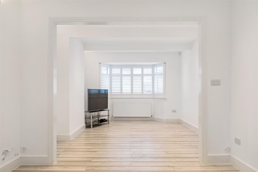 Property photo 3 of 17 Reception Room