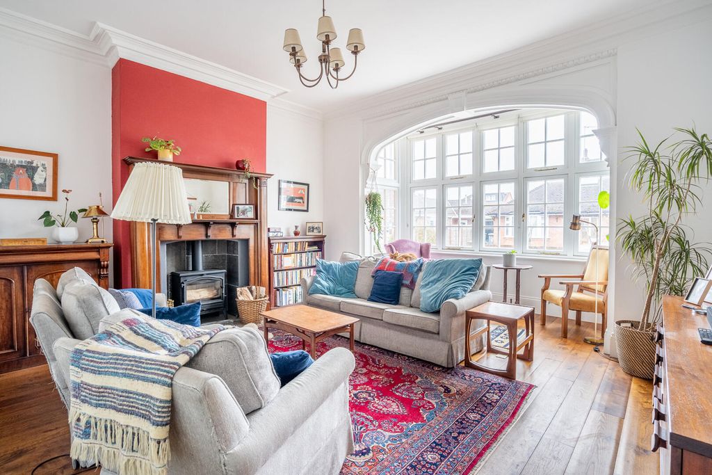 Property photo 3 of 23 Living Room