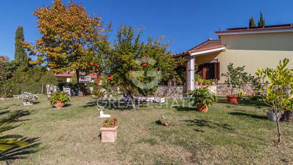 Property photo 3 of 25 Exteriors