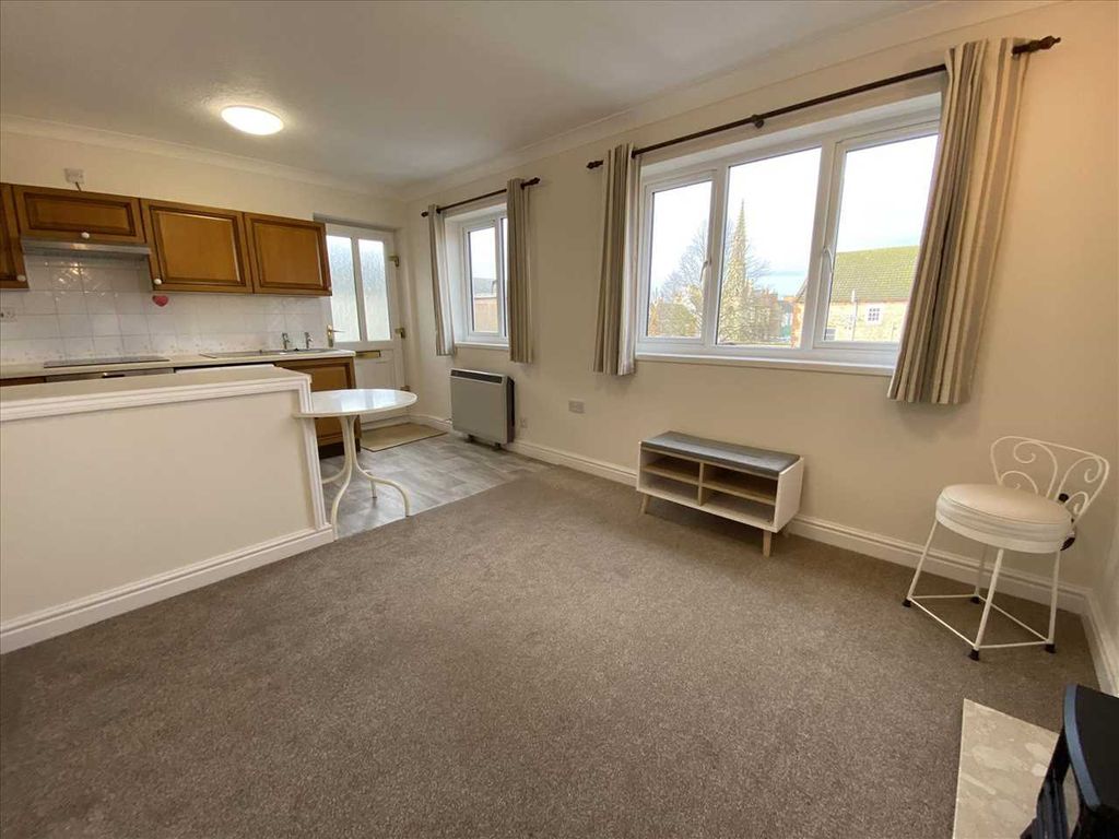 Property photo 3 of 6 Open Plan Living Area: