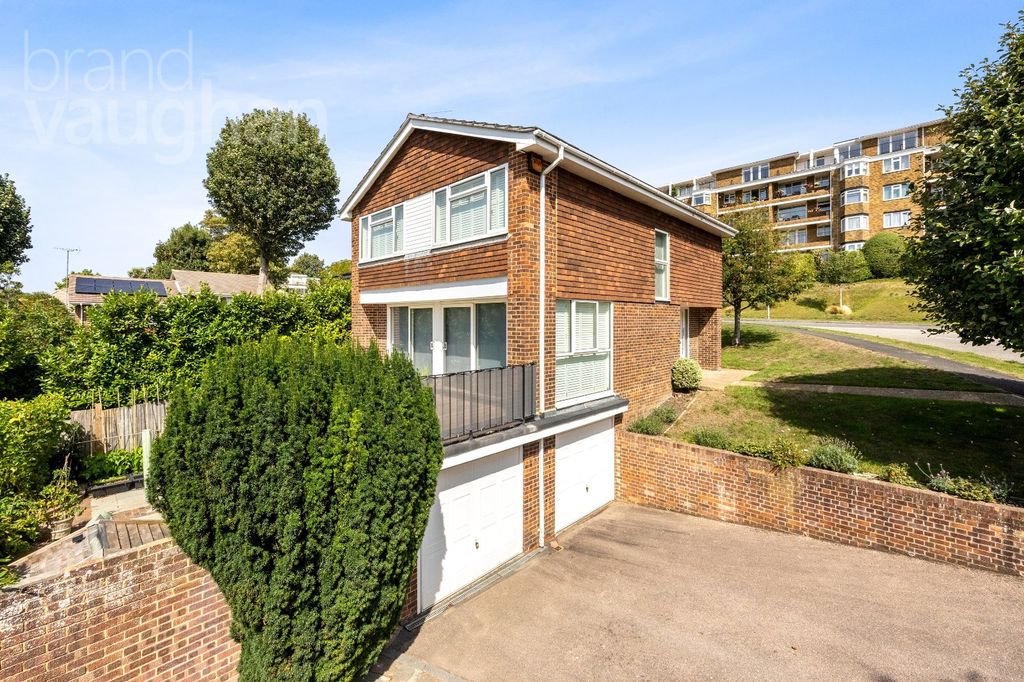 Property photo 1 of 39 Picture No. 53