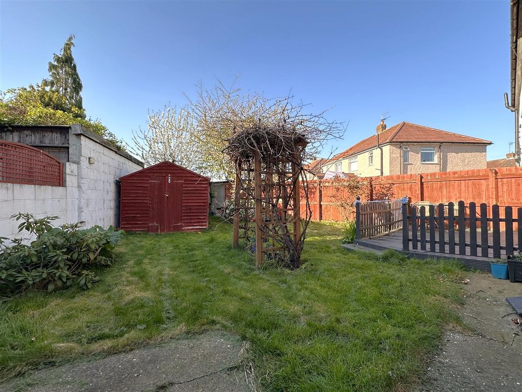 Property photo 3 of 16