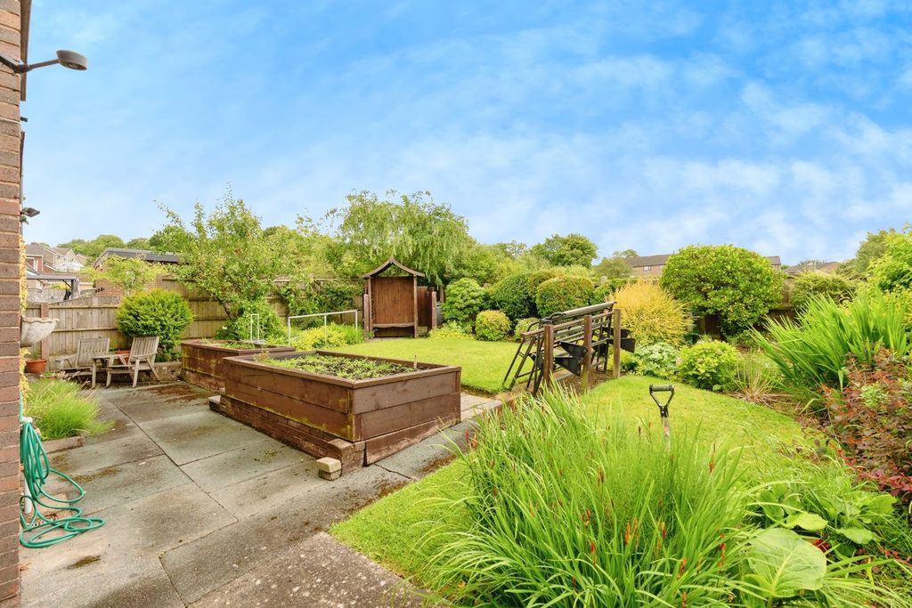 Property photo 2 of 17 Photo