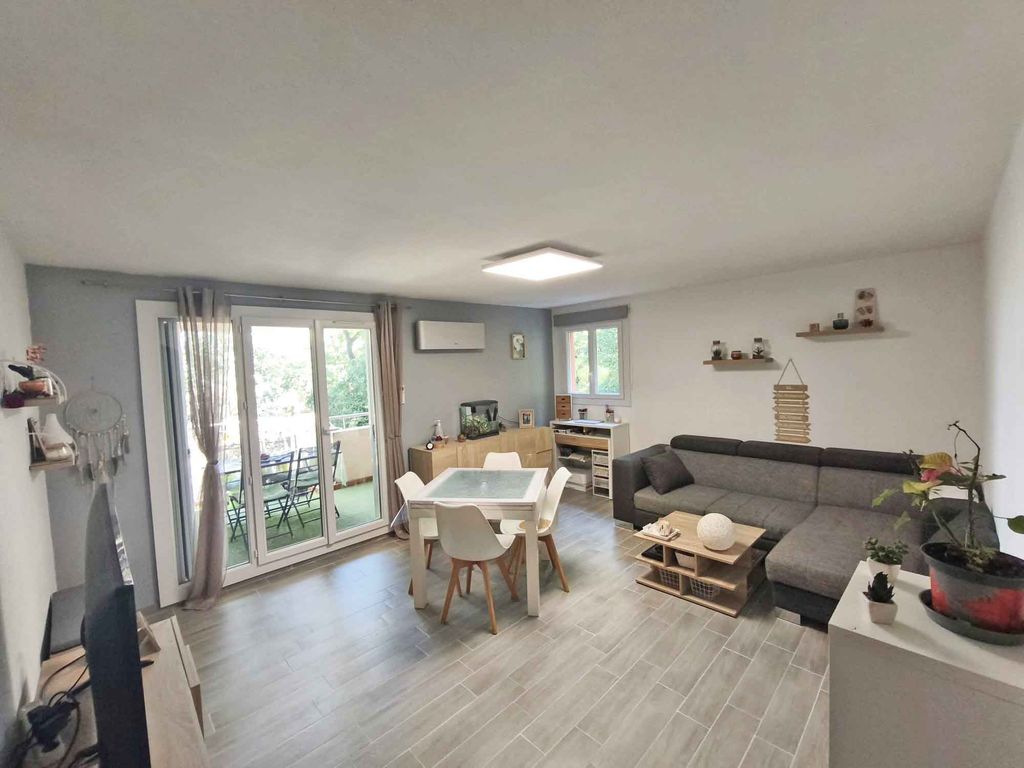 Property photo 3 of 11 Photo_352De62E3De98B6B0Bfea3ce0F5Aaf02