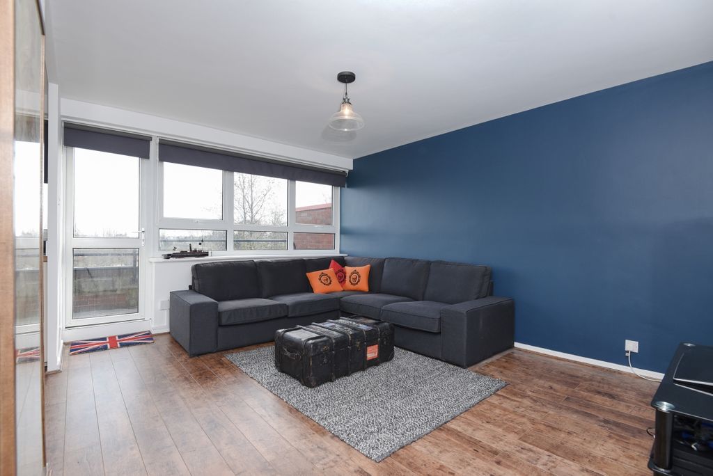 Property photo 1 of 6 176073 (4)c