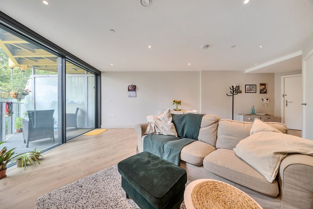 Property photo 3 of 19 1498237-7-6A6B598...