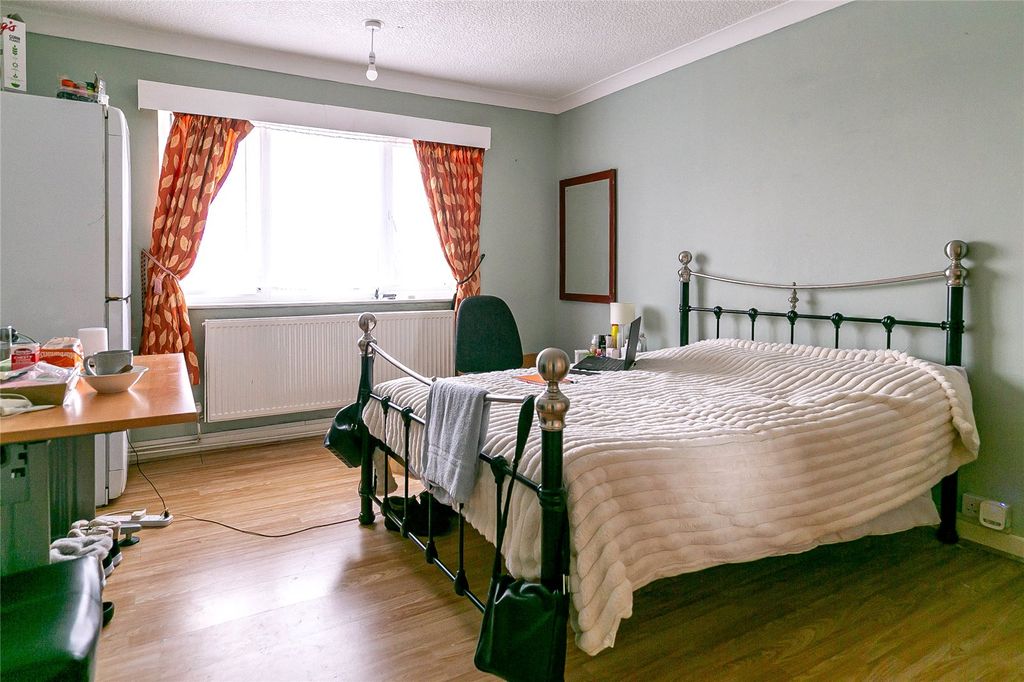 Property photo 1 of 14 Picture No. 11