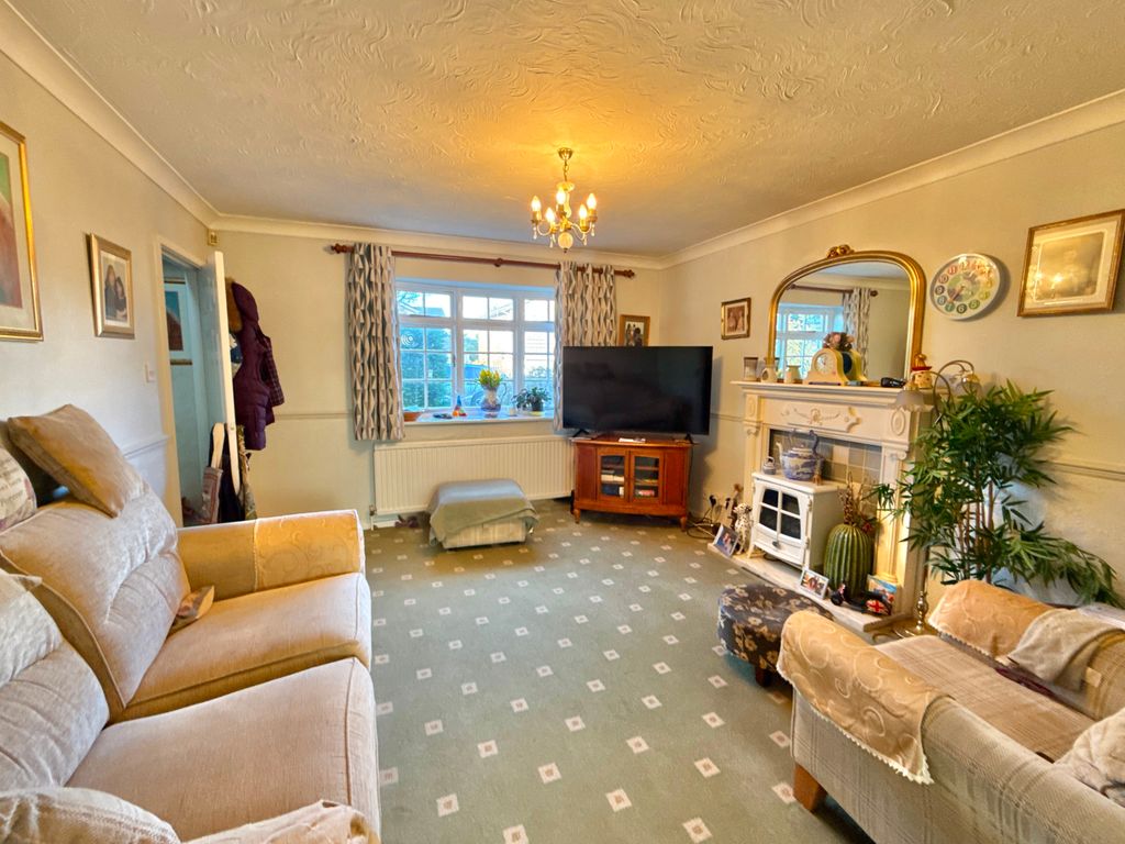 Property photo 3 of 15