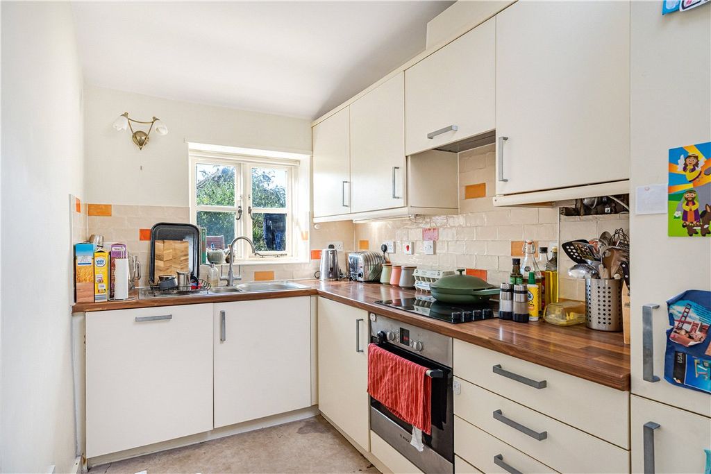 Property photo 2 of 18 Picture No. 02