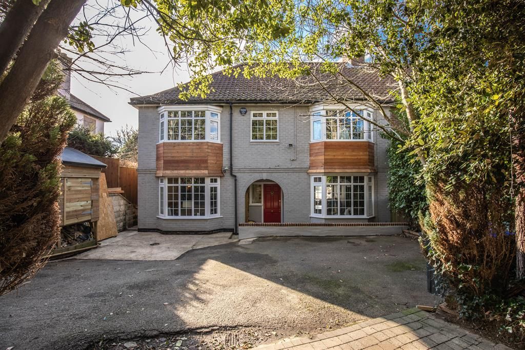 Property photo 1 of 39