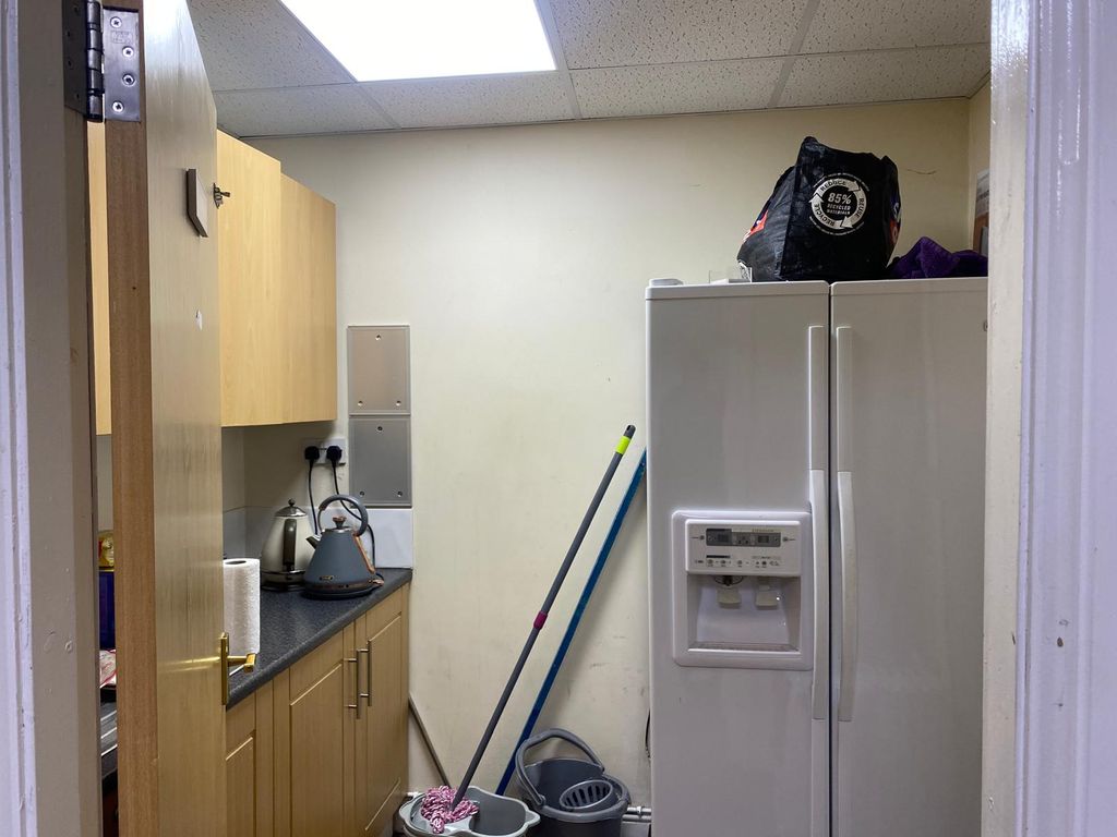Property photo 2 of 4