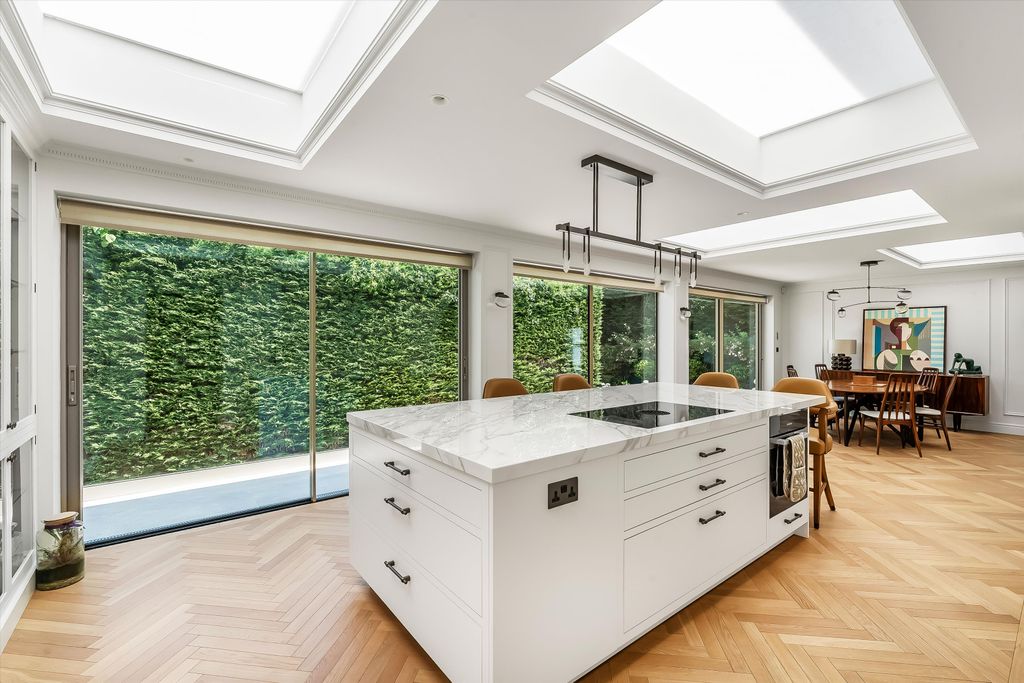 Additional image 7 of 4 bed detached house for saleBroadwater Rise, Guildford, Surrey GU1