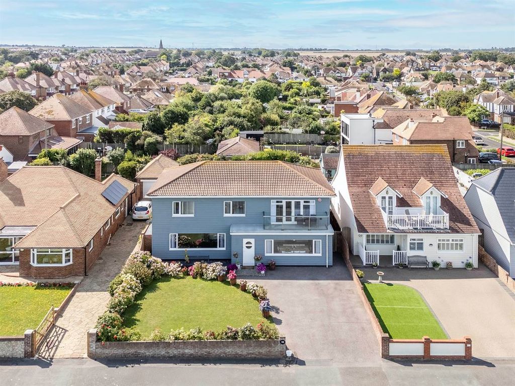 Property photo 1 of 40