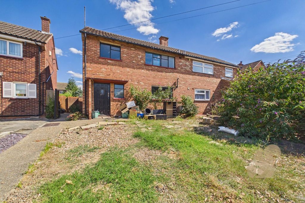 Property photo 1 of 16 Cam01659G0-Pr0883-Still017.Jpg