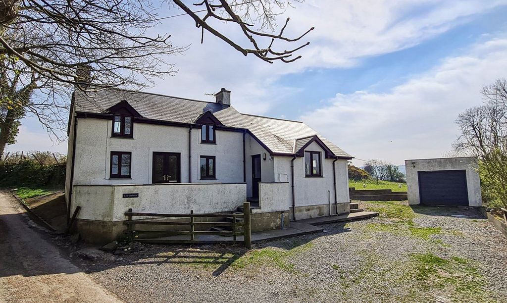 Property photo 1 of 13