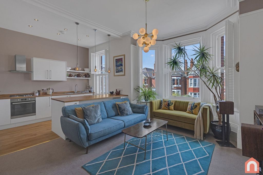 Property photo 1 of 13