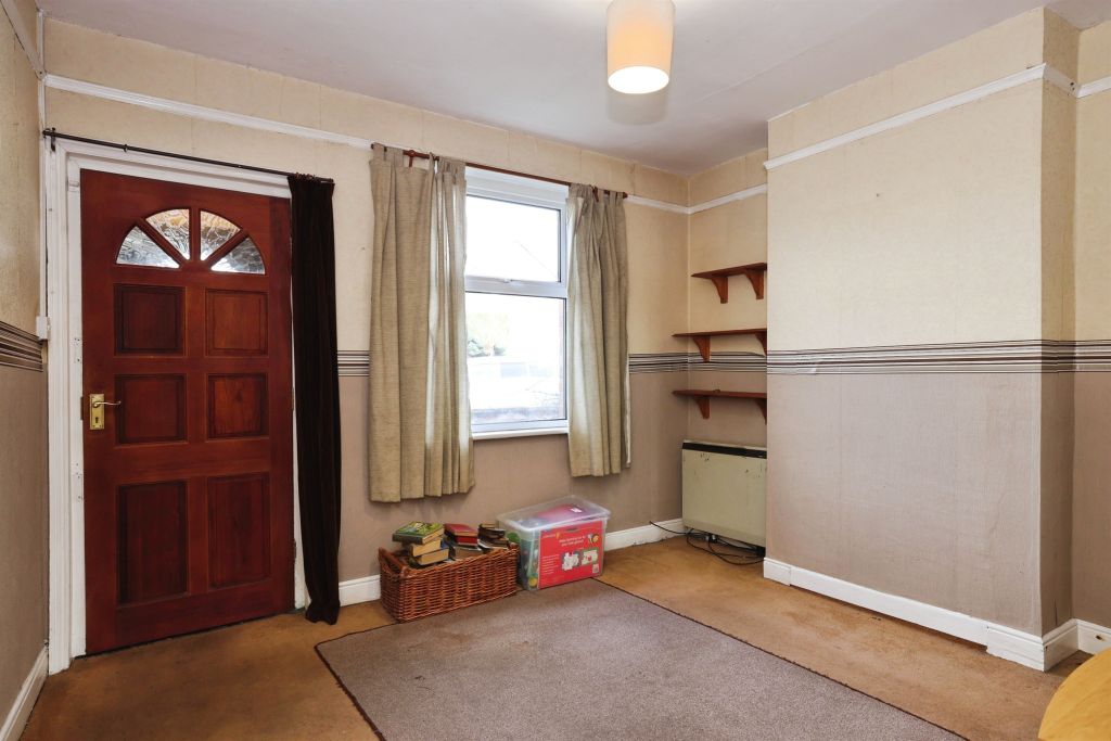 Property photo 2 of 14