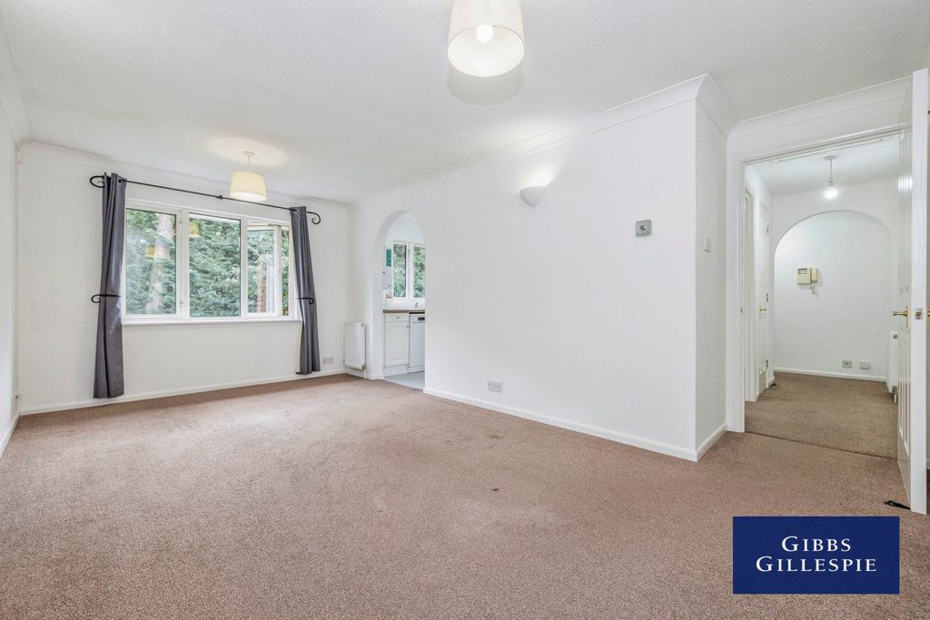 Property photo 1 of 10 3