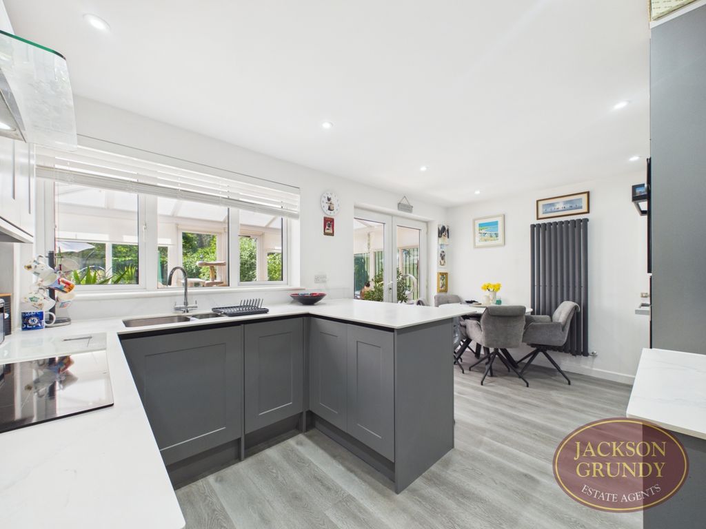 Property photo 3 of 17 Underbank