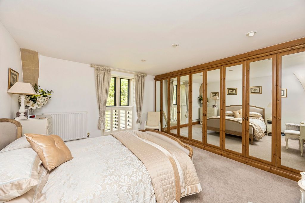 Additional image 10 of 3 bed flat for saleBolnore Road, Chapel Heights Bolnore Road RH16