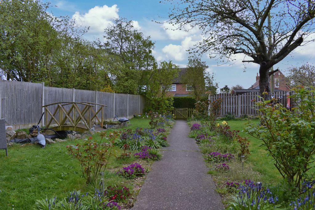 Property photo 2 of 13 Photo 16