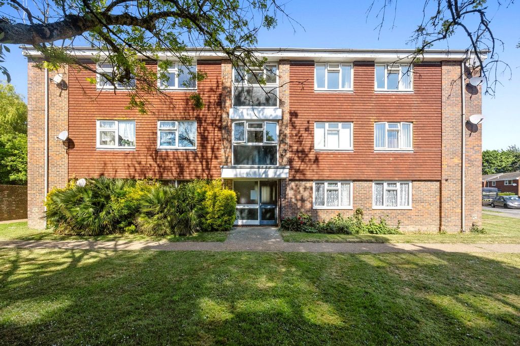 Property photo 1 of 8