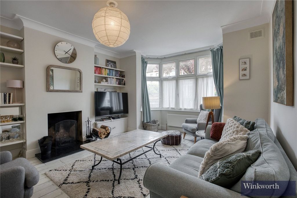 Property photo 2 of 19 Picture No. 09