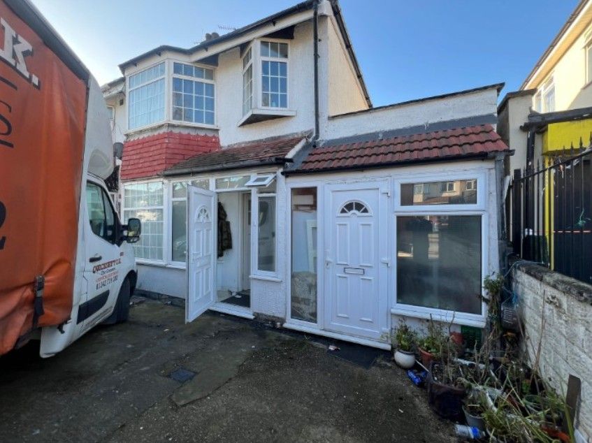 Property photo 1 of 1