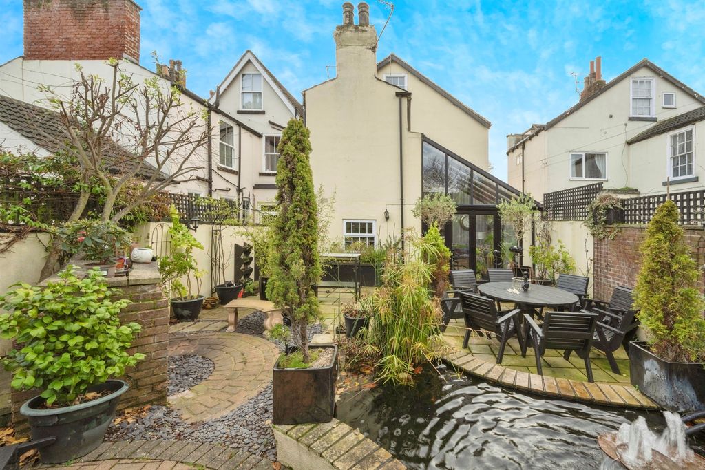 Additional image 18 of 6 bed end terrace house for saleRegent Square, Town, Doncaster DN1