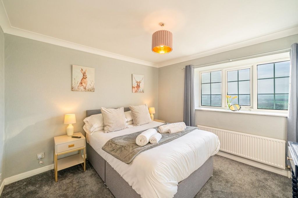 Additional image 5 of 6 bed detached house for saleScarborough Road, Filey YO14