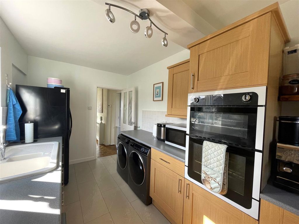 Property photo 3 of 20 N5VI2Mgthueg7Yb08T3Ama.Jpg