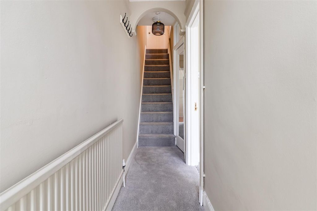 Property photo 2 of 20 Internal (19).Jpg